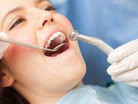 The Benefits of Regularly Visiting a Dentist
